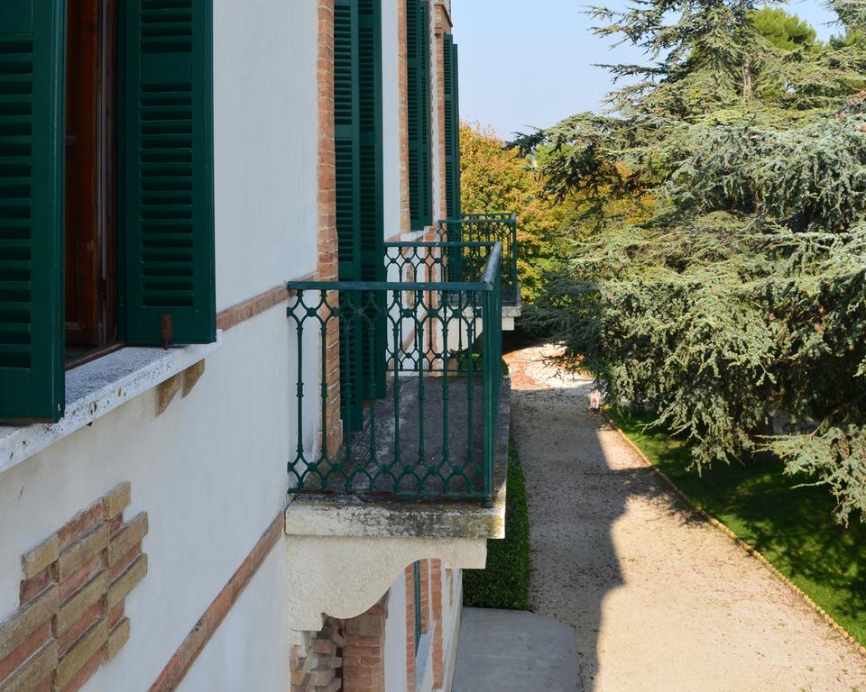 Villa Montanari Rosati Porto San Giorgio Bagian luar foto