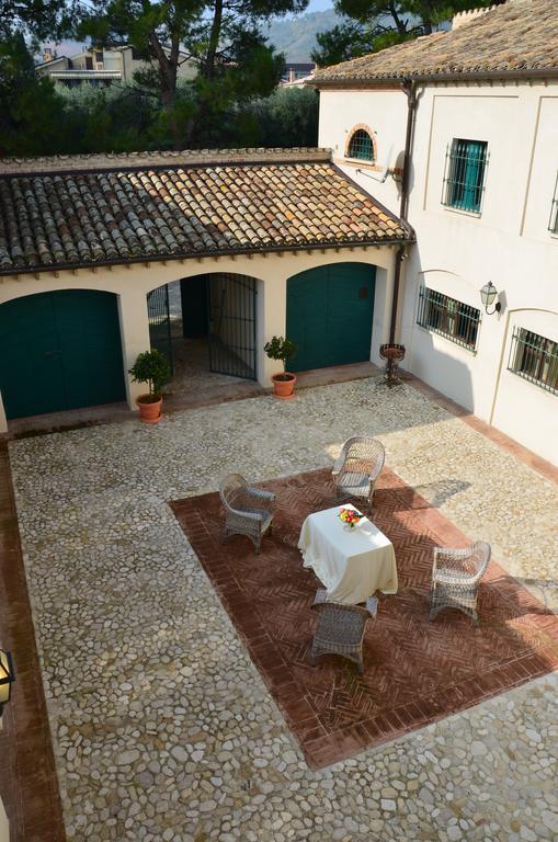 Villa Montanari Rosati Porto San Giorgio Bagian luar foto